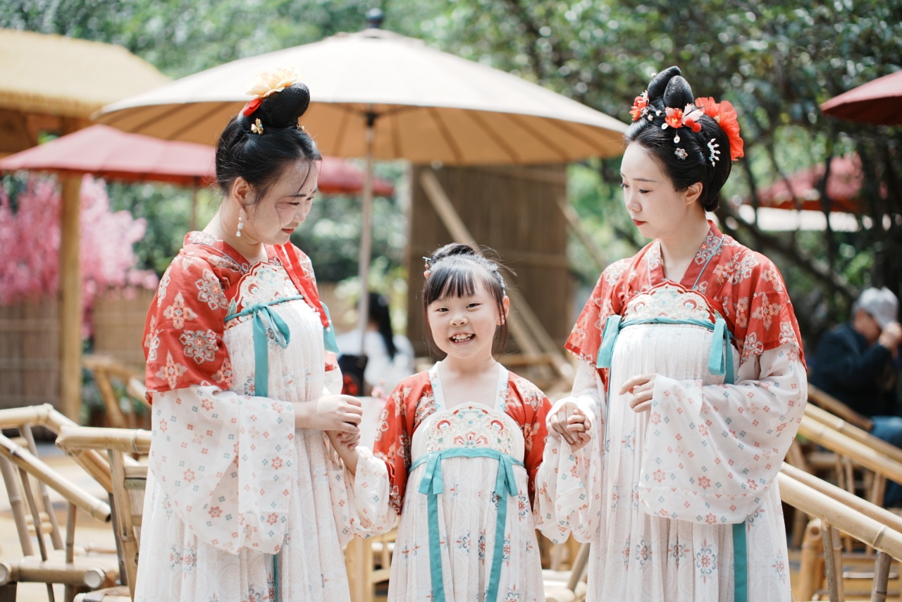陈妍旭